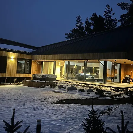 Villa Beyond Kakaslomnic